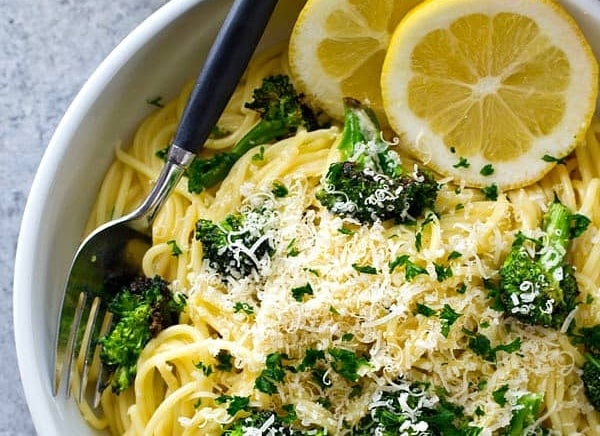 spaghetti con brocoli y limon receta