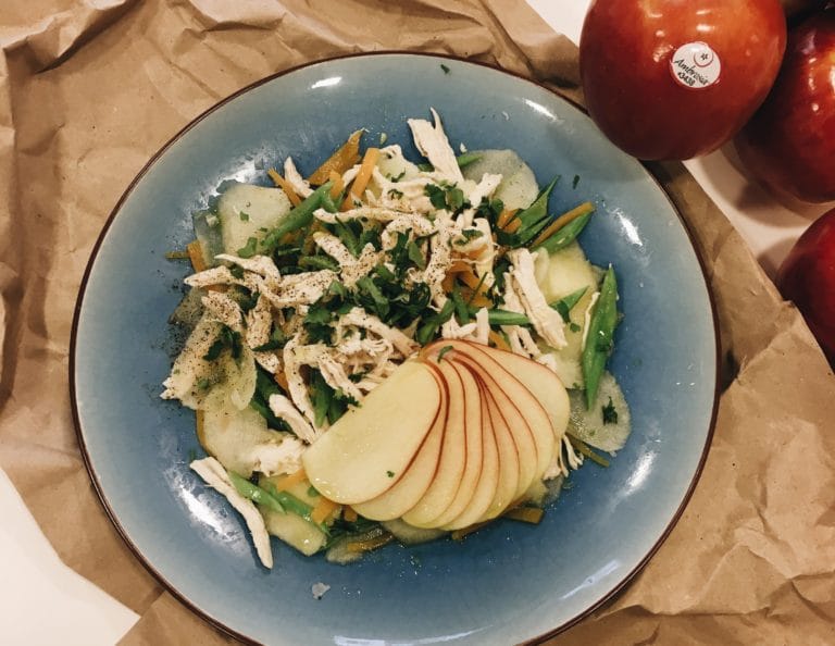 ensalada de pollo y manzana