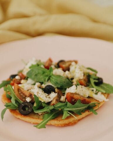 Socca receta de rucula y mozzarella