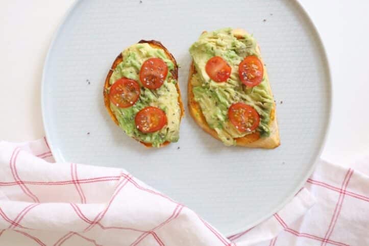Tostada de aguacate y boniato