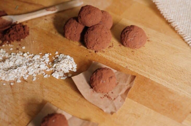 trufas de avellanas y dátiles