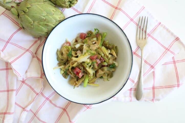 salteado de alcachofas y ajos